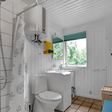 12240-sjaellands-odde-bakkelyvej-62 Tjørneholm